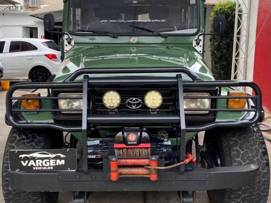 TOYOTA BANDEIRANTE 4.0 OJ55LP-BL3 4X4 CS DIESEL 2P MANUAL